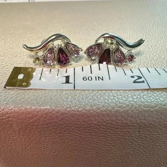 Art Nouveau Style | Vintage Earrings | Screwback Earrings - Picture 2 of 9